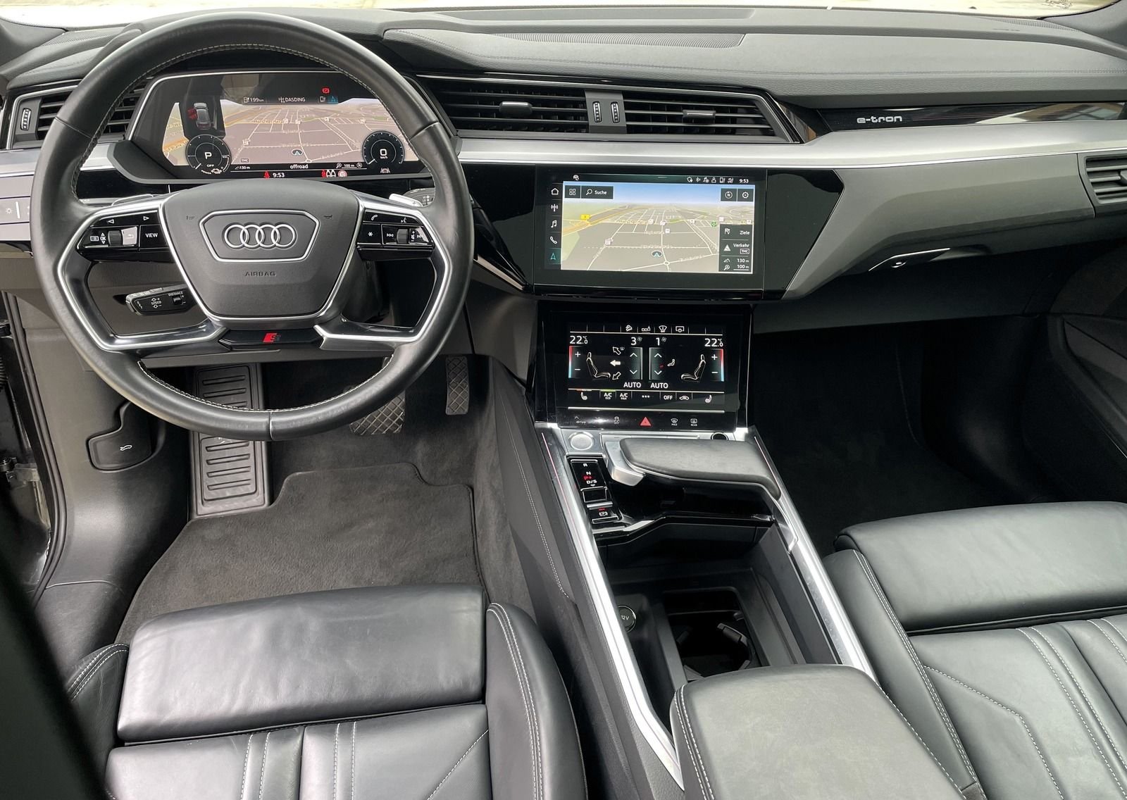 Audi e-tron 50 quattro S line/Head-up/Pano