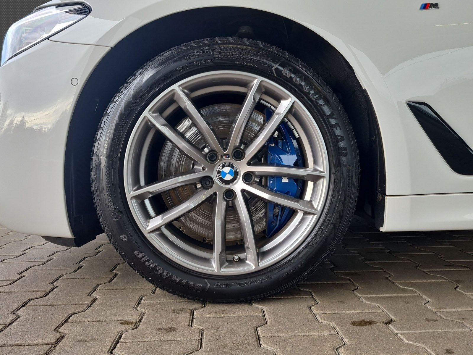 BMW 540i xDrive M-Sport LED Pano Head-Up HiFi DAB RF
