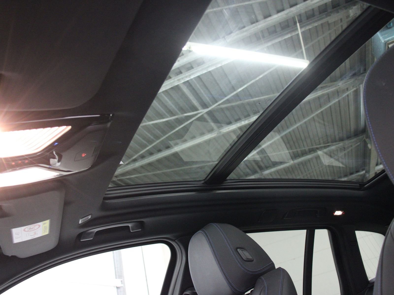 BMW iX3 Gestiksteuerung Head-Up HK HiFi DAB LED Shz