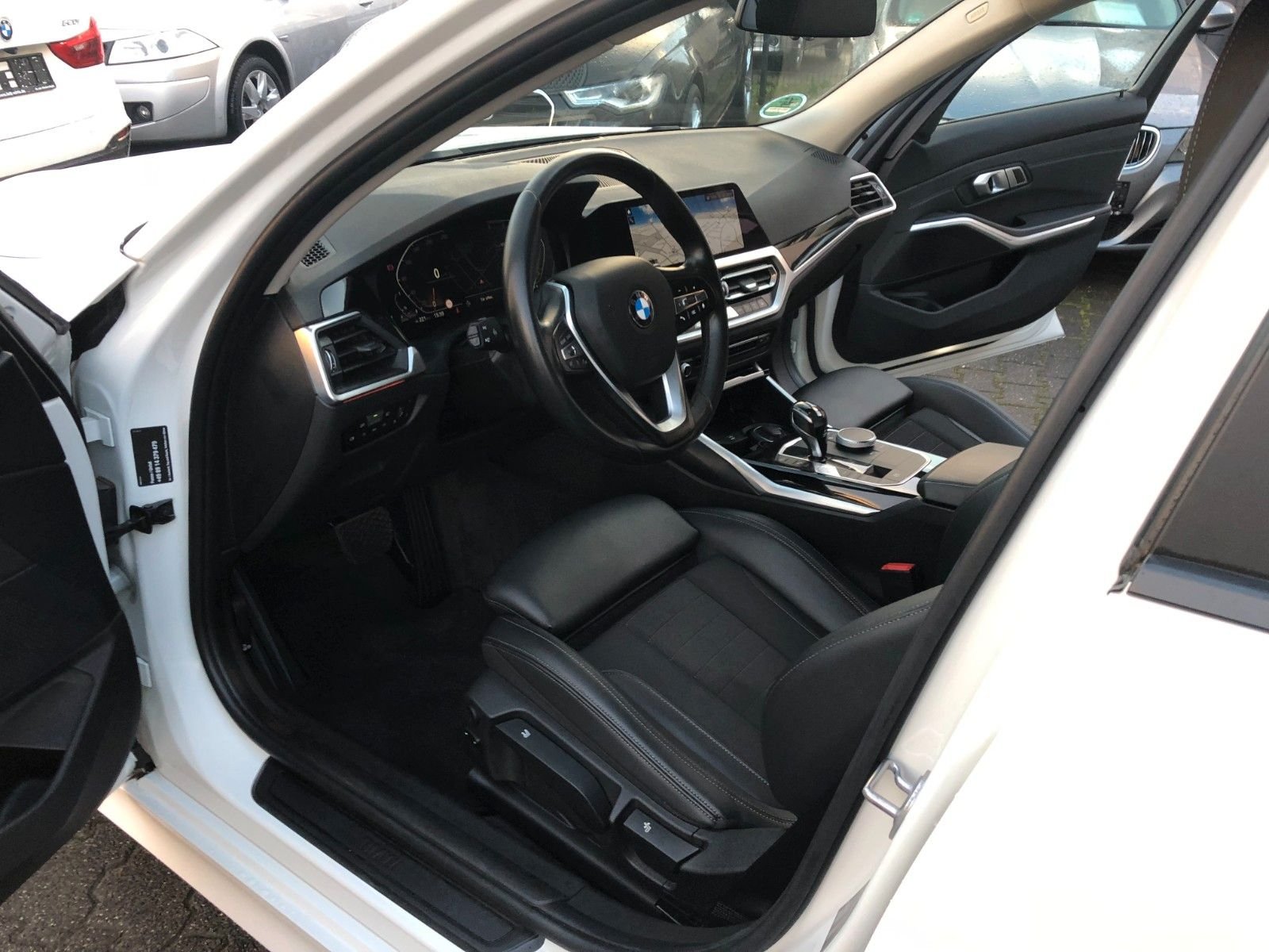 BMW 320d Automatik Sport Sitze Sport Lenkrad