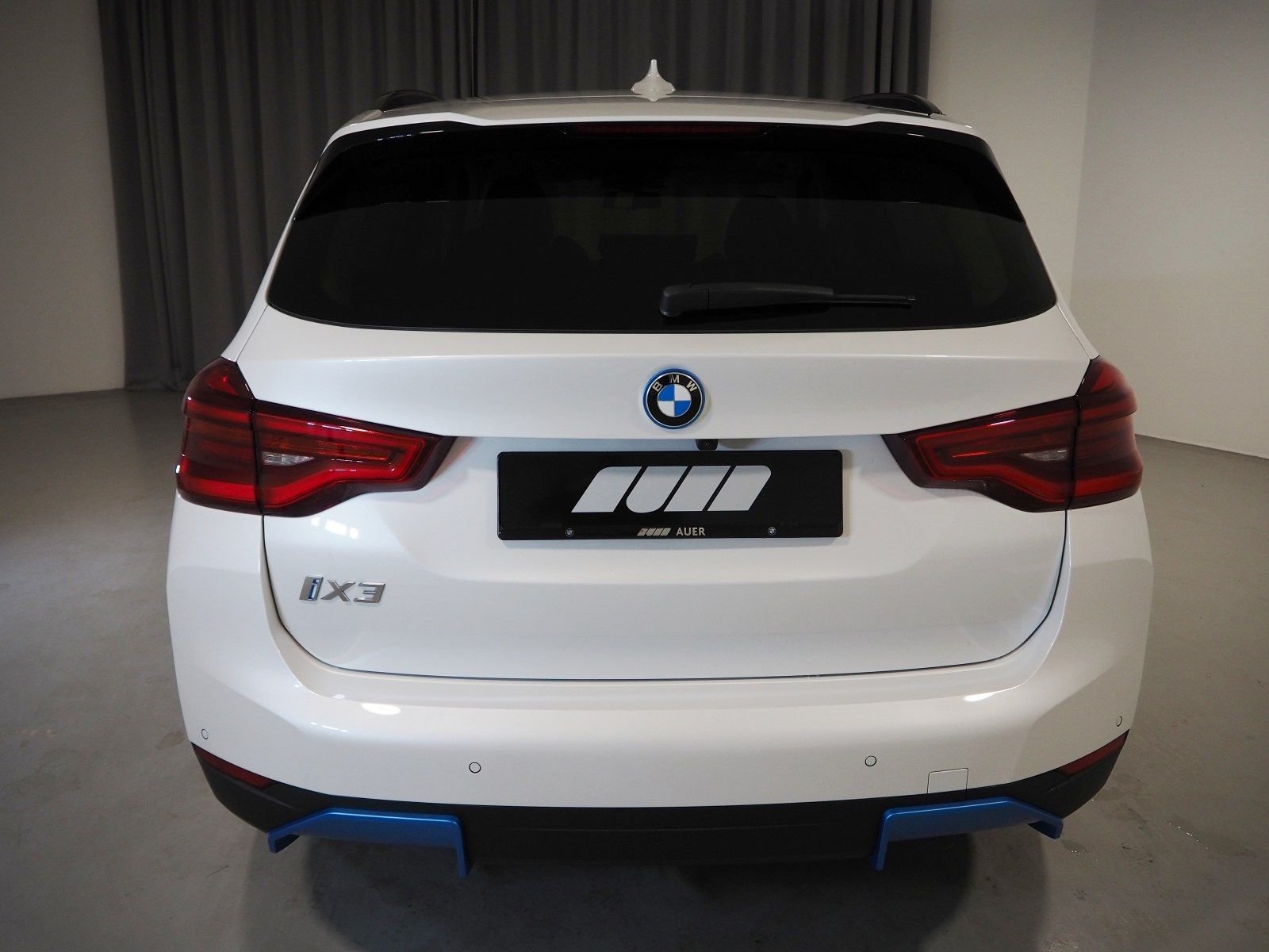 BMW iX3 sDrive (Impressive 360° AHK Pano HUD H/K)