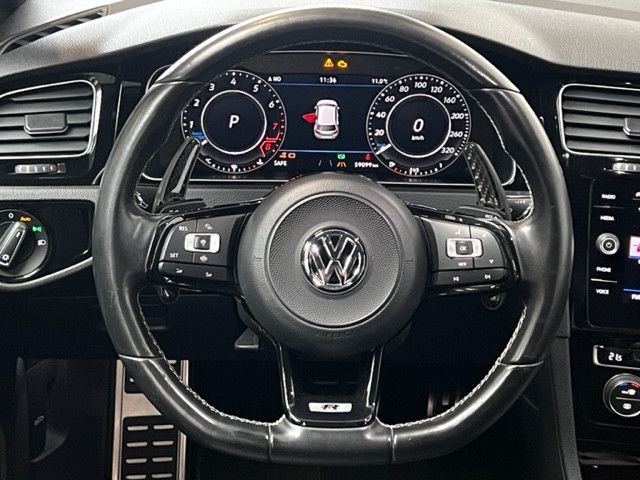 VW Golf VII 2.0 R DSG Per4mance Navi LEDer 19" ACC