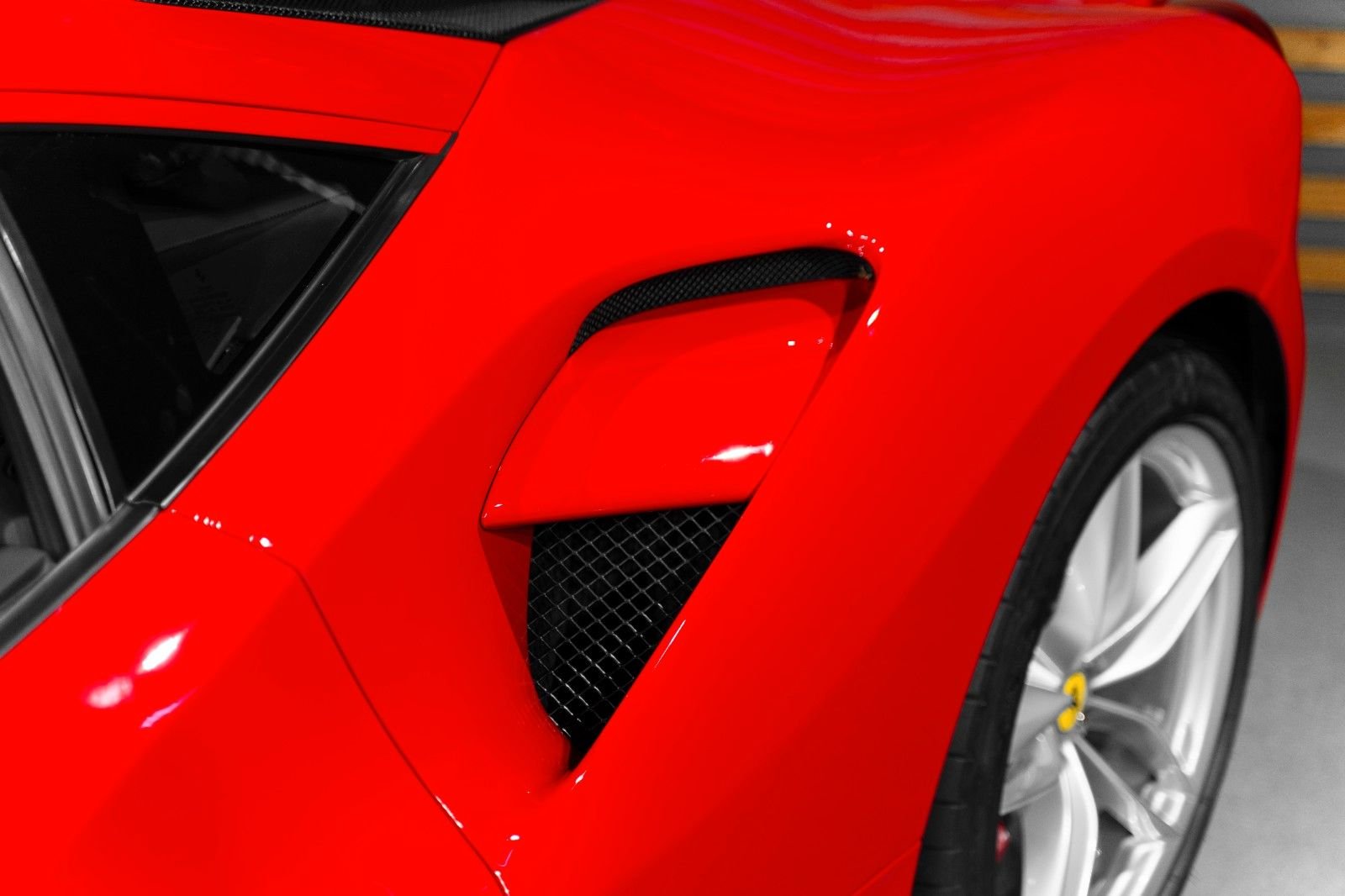 Ferrari 488  GTB Coupé DCT*LIFT*DAYTONA SEATS*CAMERA